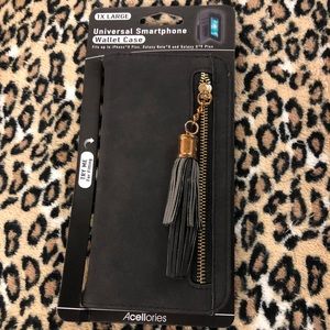 Wallet cellphone case fits most style phones